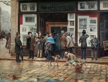 The shop window of the photo and painting gallery by Ferrer Miro