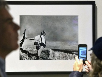 The photo that made Robert Capa the most famous photographer in the world