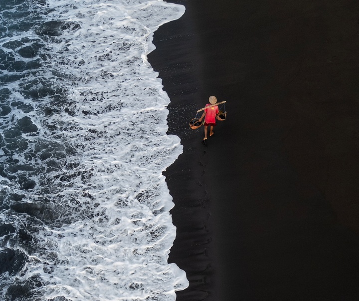 Gallery of Photography by Mahendra Bakle - India