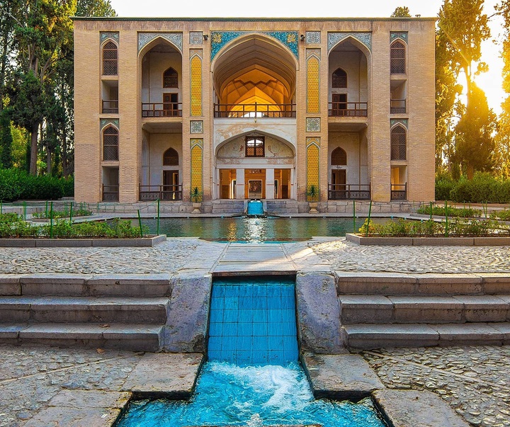 Gallery of Photography by Amir Hossein Mirmoeini - Iran