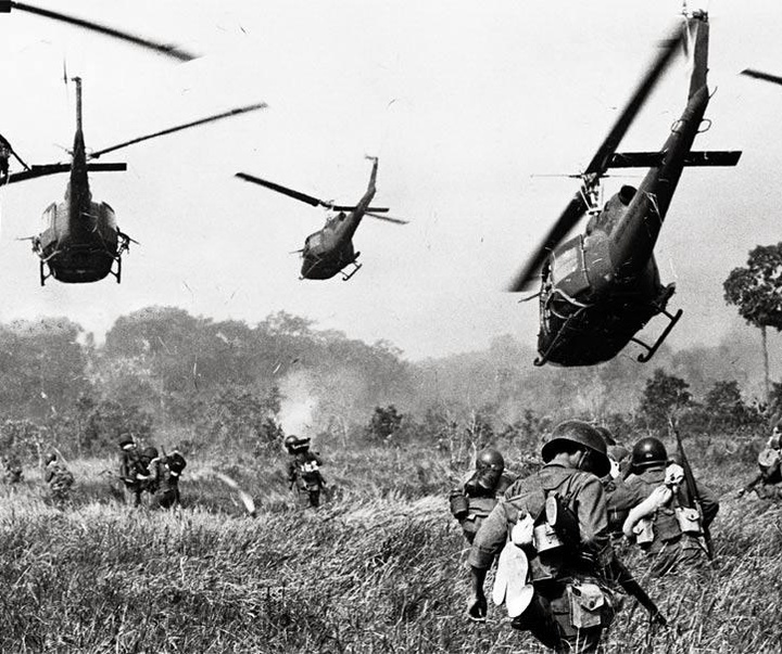 Gallery of War Photos in Vietnam by Horst Faas-Germany