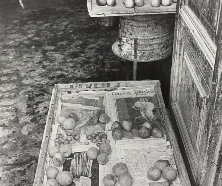 Gallery of Photos by Henri Cartier-Bresson-30s & 40s