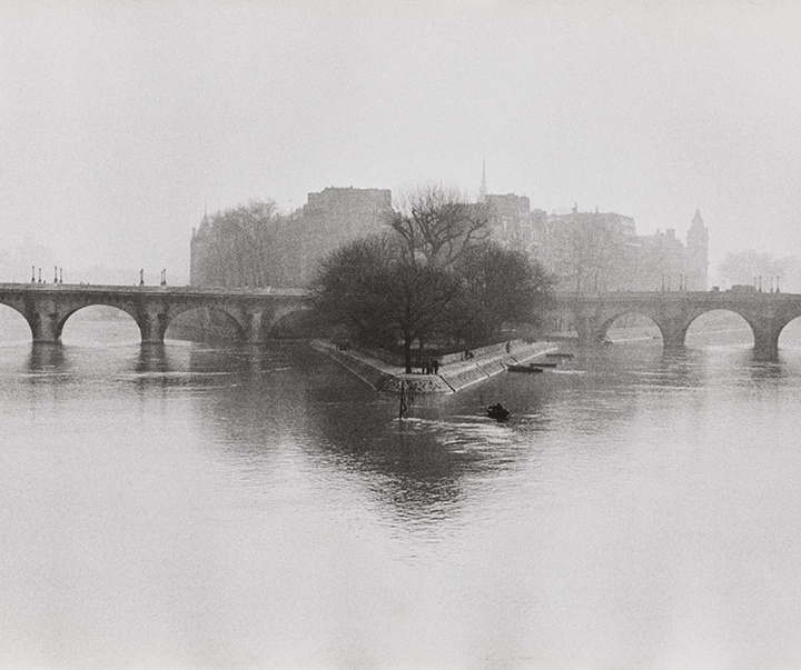 Gallery of Photos by Henri Cartier-Bresson-50s & 60s