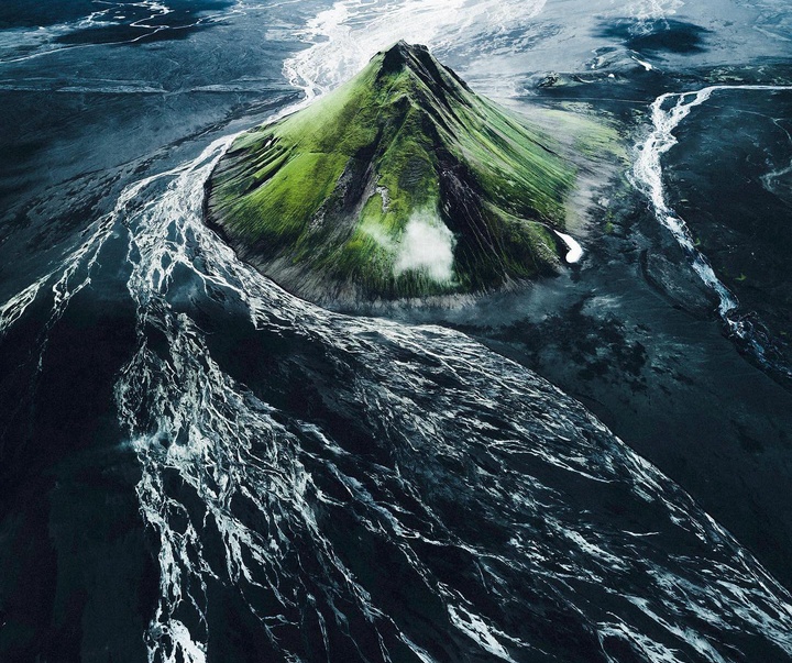 Gallery of Photography by Benjamin Hardman - Iceland