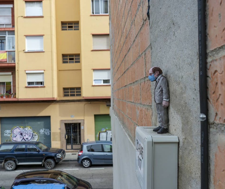 Gallery of Sculpture & Modern art by Isaac Cordal-Spain