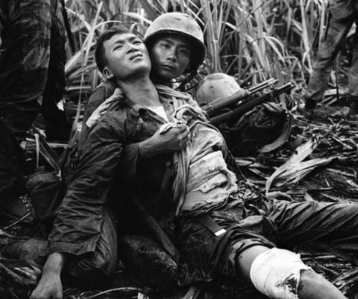 Gallery of War Photos in Vietnam by Horst Faas-Germany