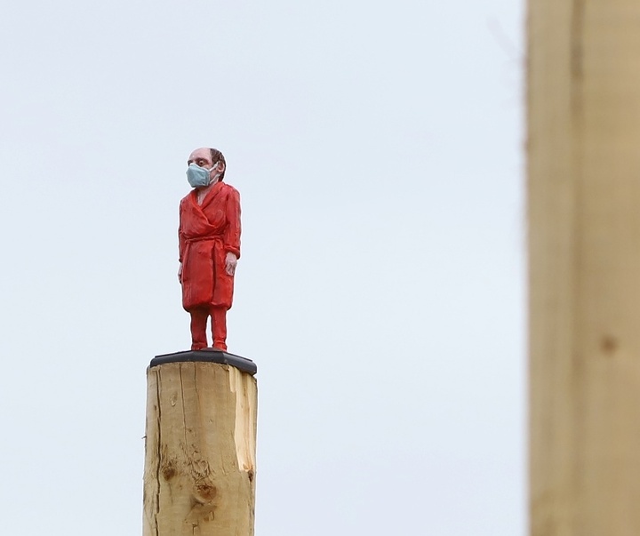 Gallery of Sculpture & Modern art by Isaac Cordal-Spain