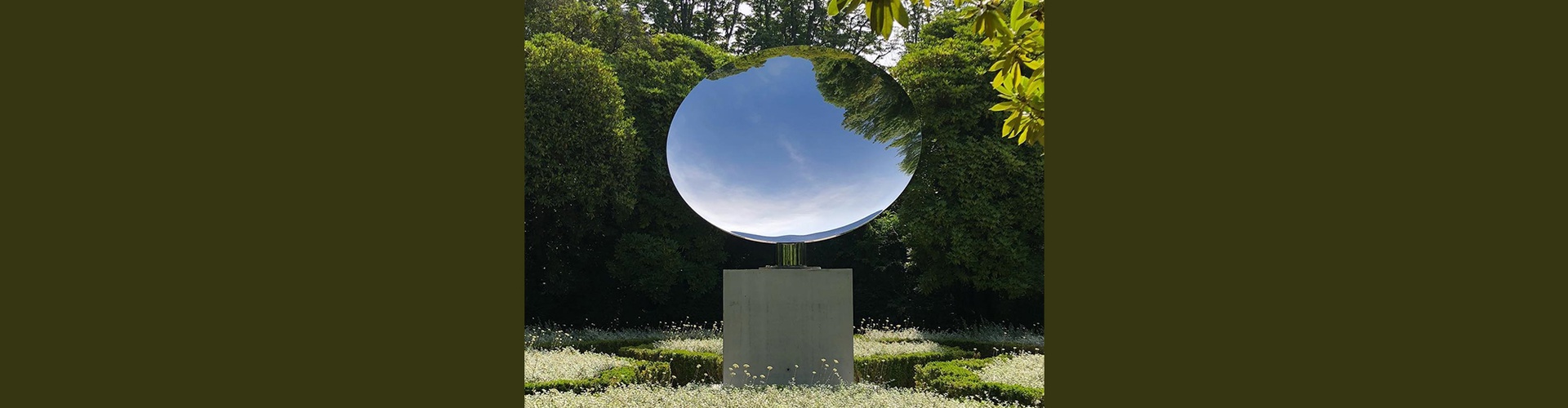 Gallery of Sculpture by Anish Kapoor - India