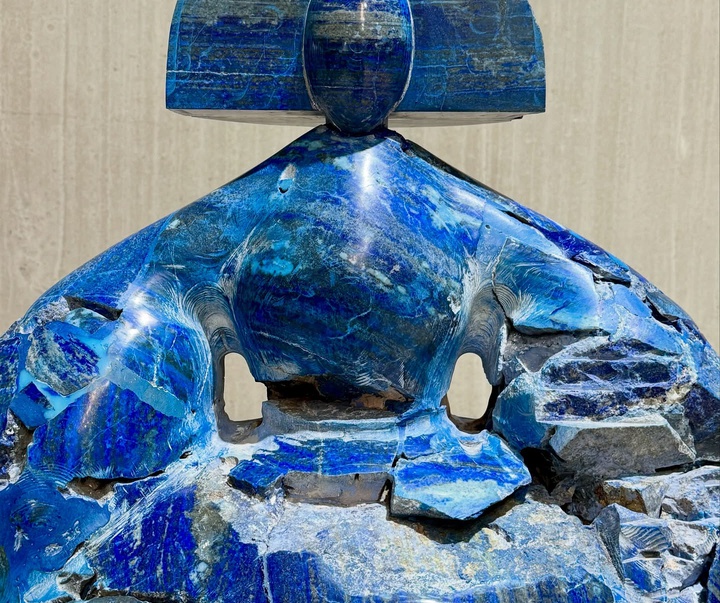 sulpture by manolo valdes spain