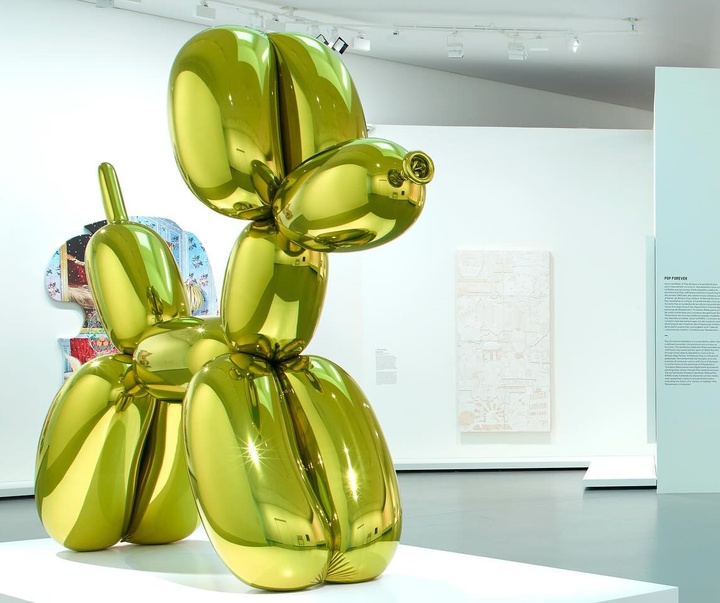 Gallery of Sculpture by Jeff Koons - USA
