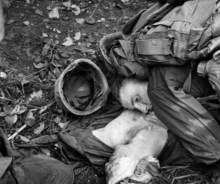 Gallery of War Photos in Vietnam by Horst Faas-Germany