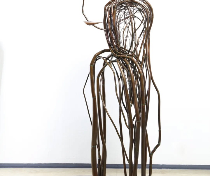 Gallery of Sculpture by Ahnjaehong - South Korea