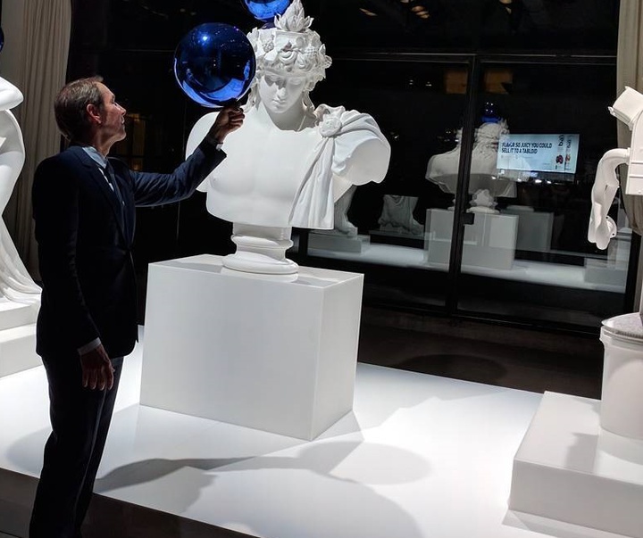 Gallery of Sculpture by Jeff Koons - USA