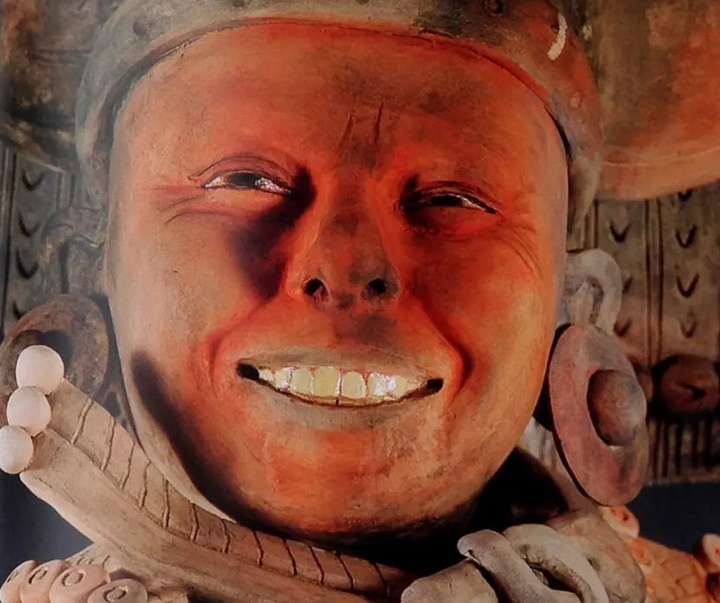 Gallery of Sculpture by Kukuli Velarde - Peru