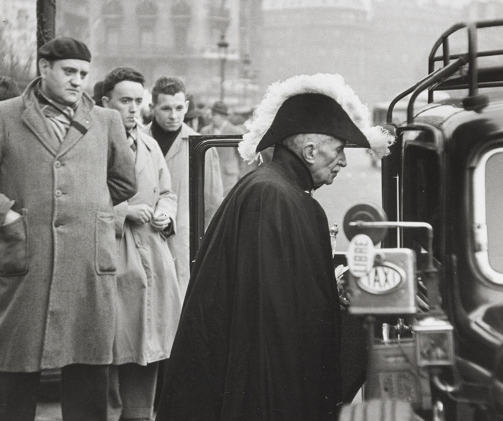 Gallery of Photos by Henri Cartier-Bresson-50s & 60s