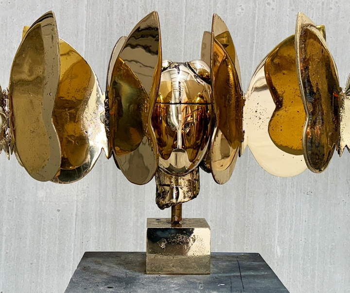 sulpture by manolo valdes spain