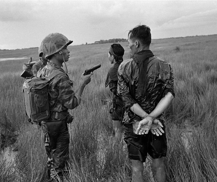 Gallery of War Photos in Vietnam by Horst Faas-Germany