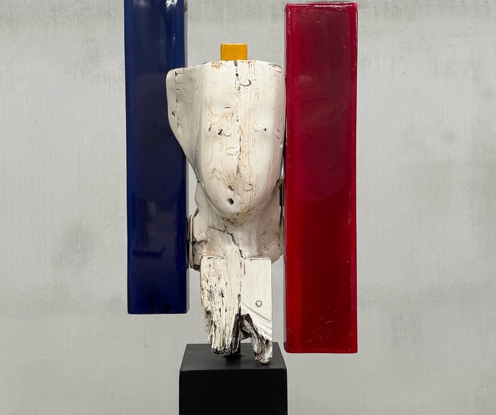 sulpture by manolo valdes spain