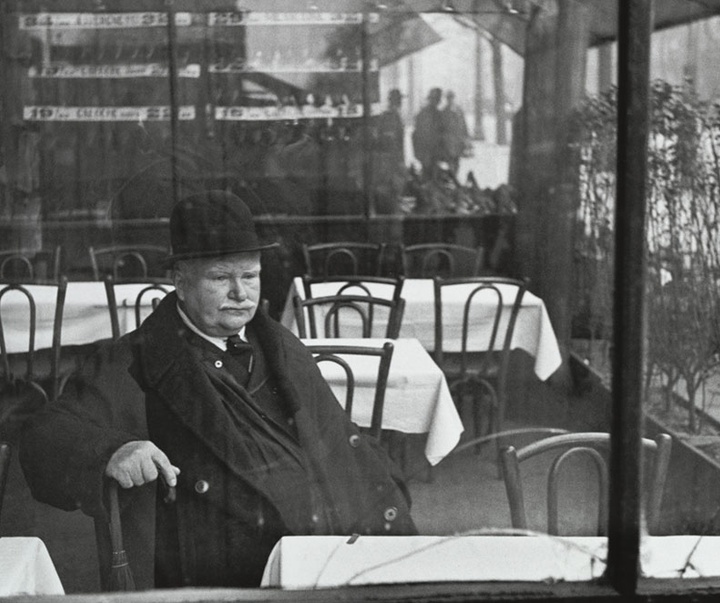 Gallery of Photos by Henri Cartier-Bresson-30s & 40s