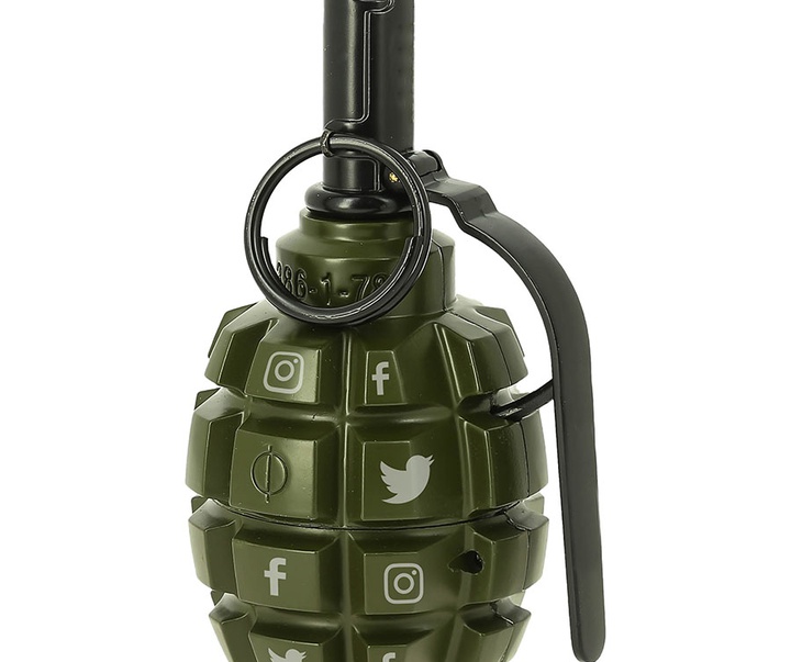 First Selection of the International Poster Contest “Terror Online”