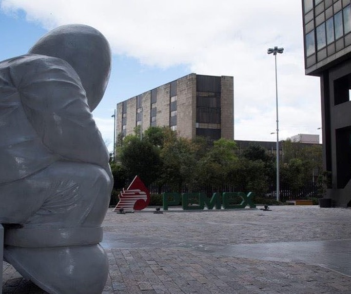 Gallery of Sculpture by Rodrigo De La Sierra - Mexico