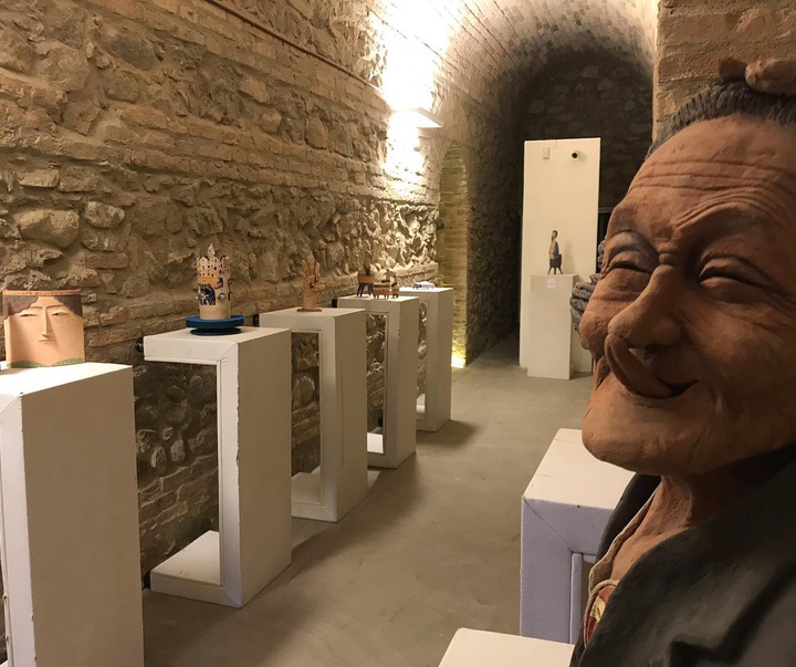 Gallery of ceramic sculpture by Arghilla-Italy