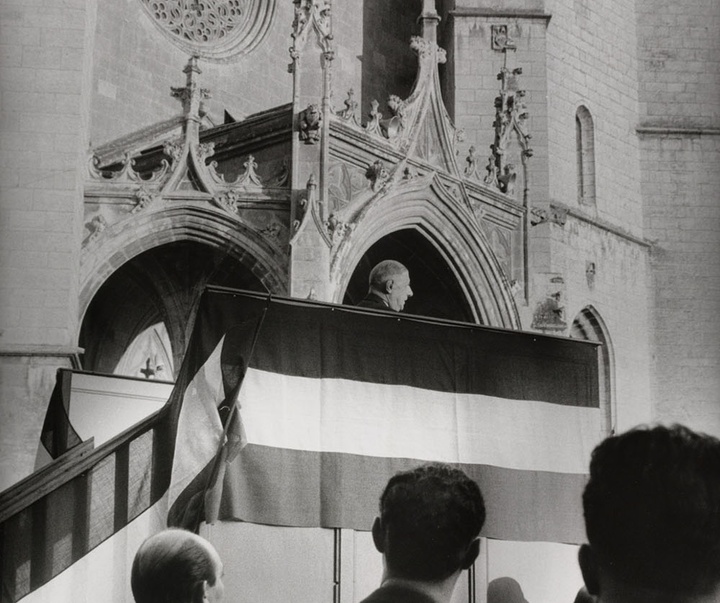 Gallery of Photos by Henri Cartier-Bresson-50s & 60s