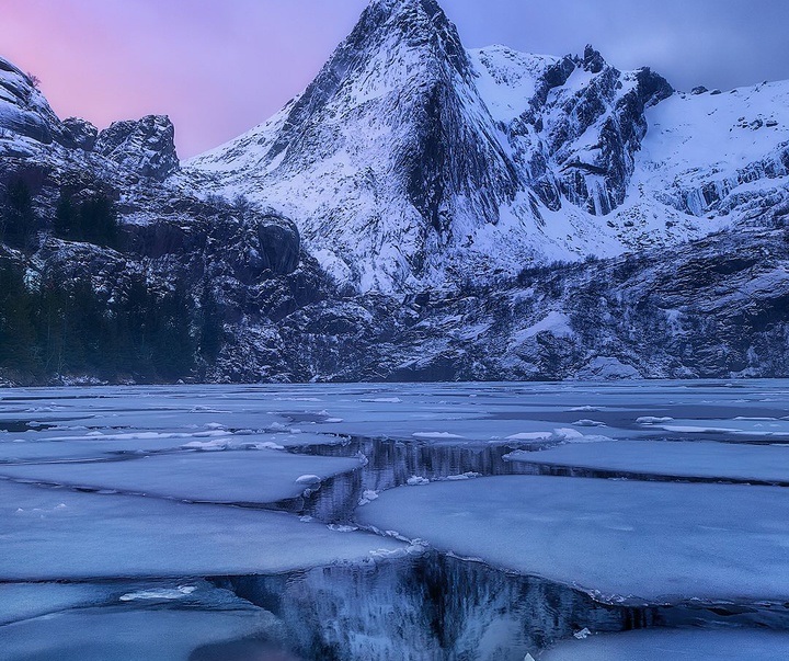 Gallery of Photography by Juan Solís