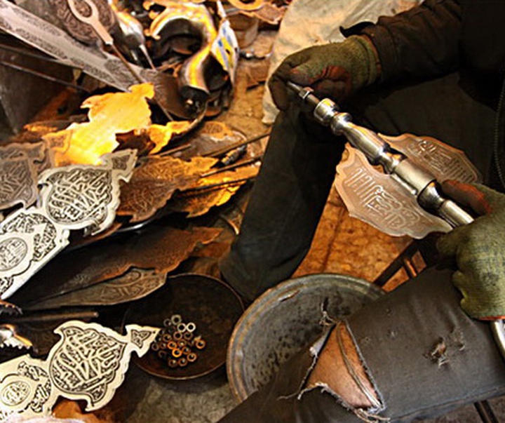 Gallery of Modern Art -  Alam Making (Symbolic art of Ashura) - Ashura Art