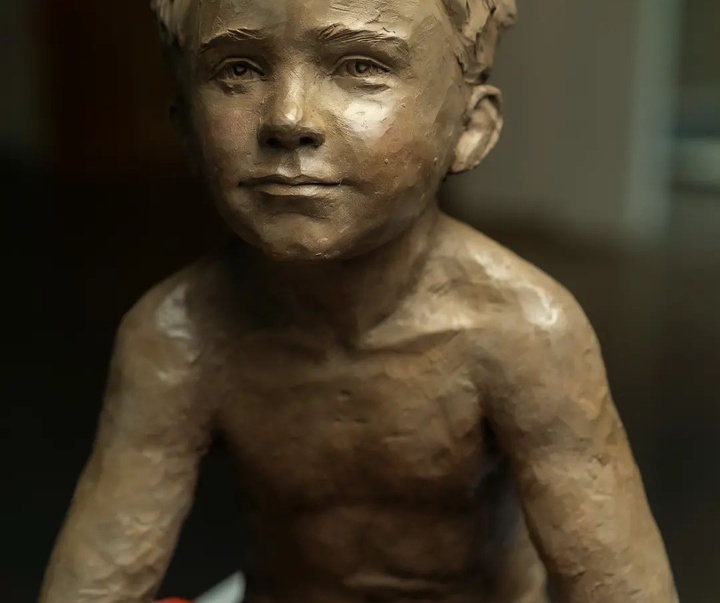 Gallery of Sculpture by Anne Laure Peres - France