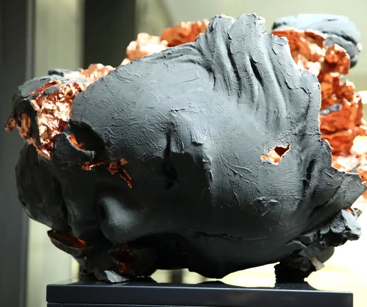 Gallery of Sculpture by ByungHo Lee - South Korea
