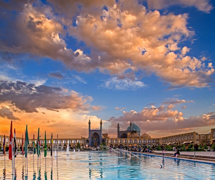 naqshejahan square in isfahan