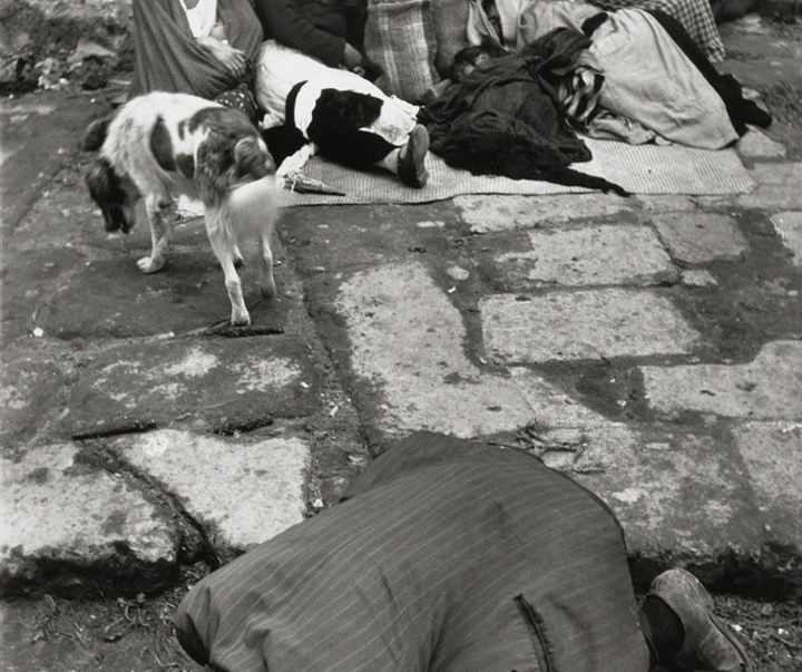 Gallery of Photos by Henri Cartier-Bresson-30s & 40s