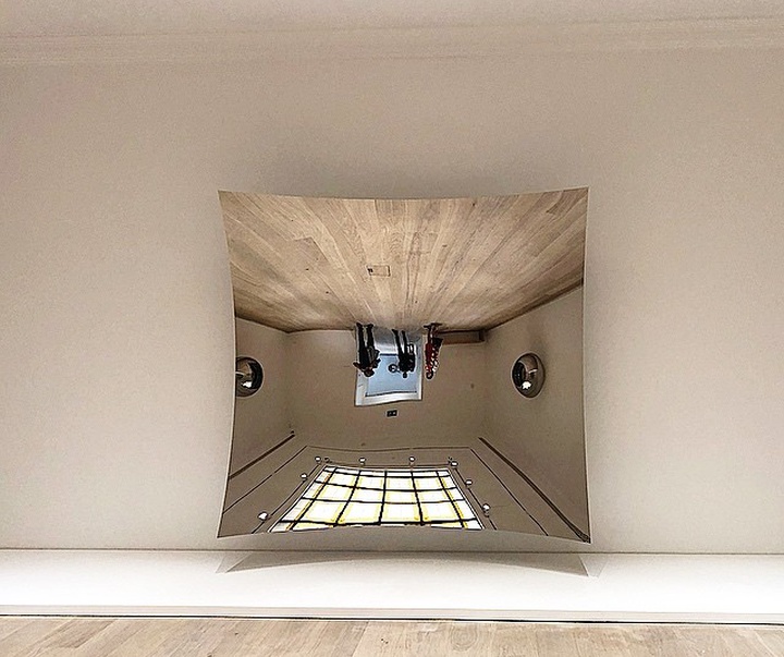Gallery of Sculpture by Anish Kapoor - India