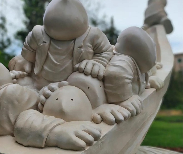 Gallery of Sculpture by Rodrigo De La Sierra - Mexico