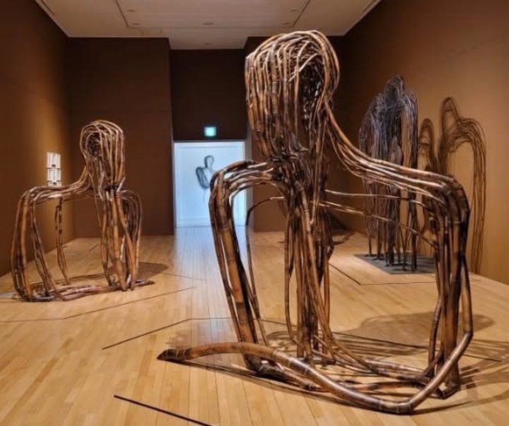 Gallery of Sculpture by Ahnjaehong - South Korea