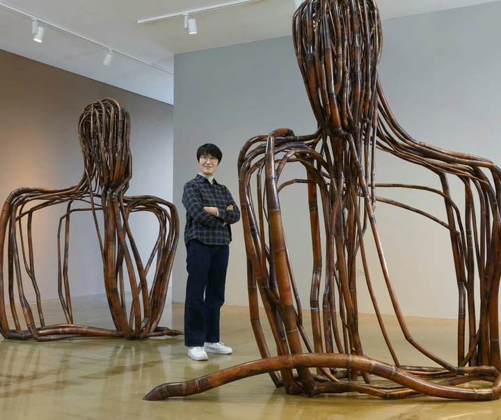 Gallery of Sculpture by Ahnjaehong - South Korea