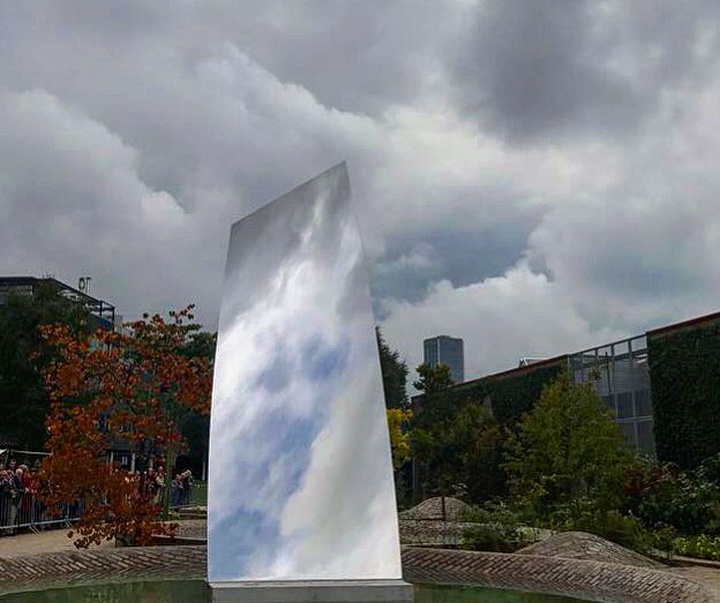 Gallery of Sculpture by Anish Kapoor - India