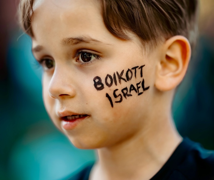 Gallery of Photography by Eyad Al Zaro - Palestine
