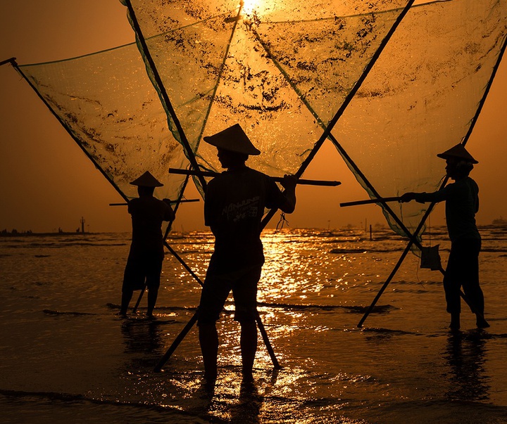 Gallery of Photography by Rarindra Prakarsa - Indonesia
