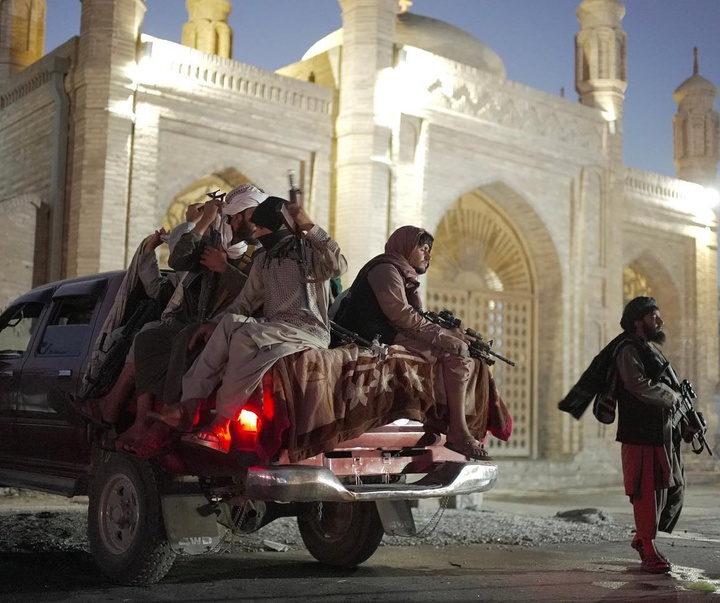 Gallery of Afghanistan Photos by Mstyslav Chernov-Ukraine