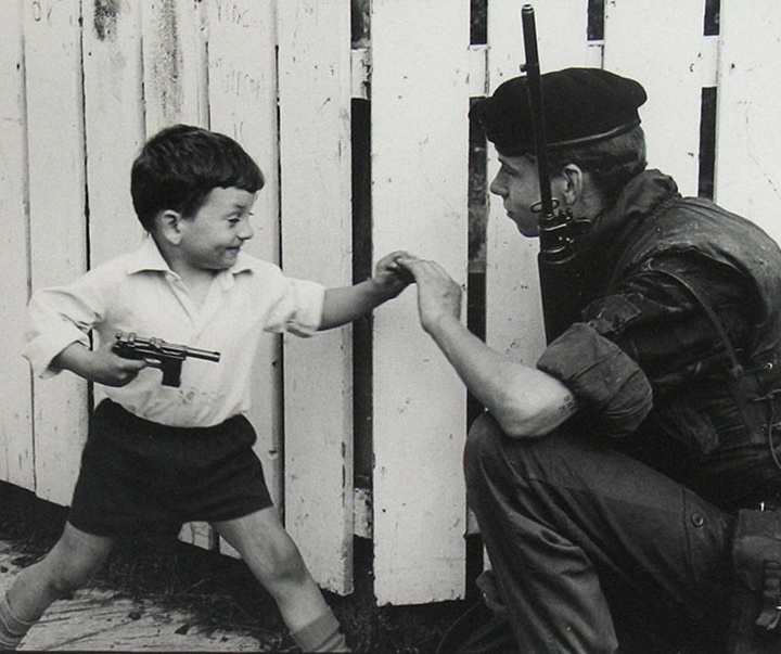 Gallery of the photos by Philip Jones Griffiths-USA