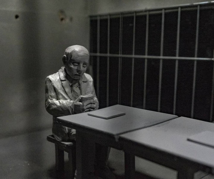 Gallery of Sculpture & Modern art by Isaac Cordal-Spain