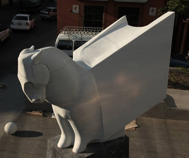 Gallery of Sculpture by Max Leiva-Guatemala