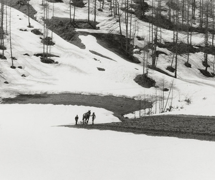 Gallery of Photos by Henri Cartier-Bresson-50s & 60s