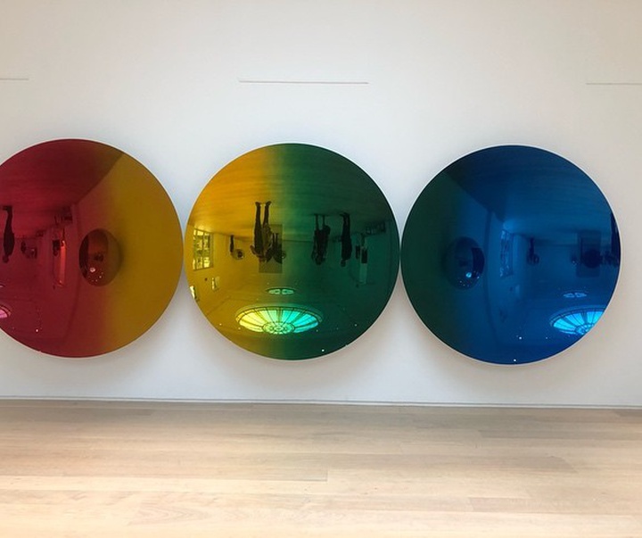 Gallery of Sculpture by Anish Kapoor - India