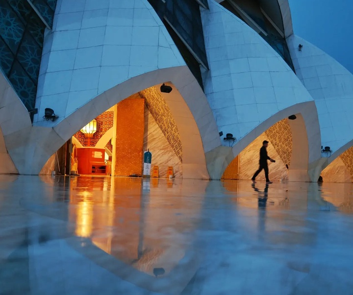 Gallery of Photography by Kenzou Sastra