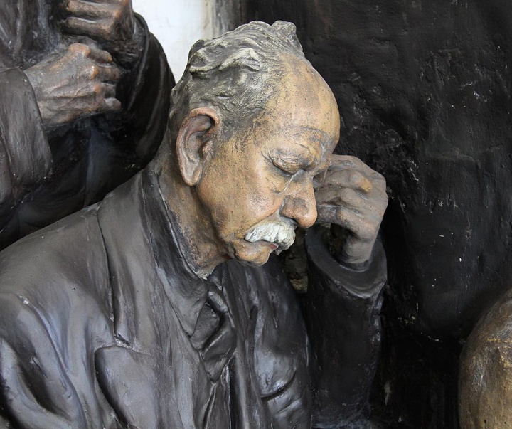 Gallery of Sculpture & Painting by Ali Akbar Sanati- Iran