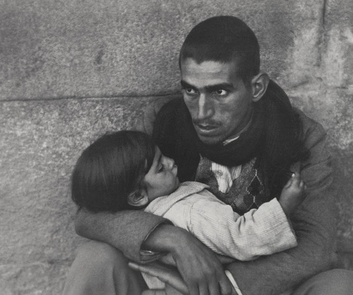 Gallery of Photos by Henri Cartier-Bresson-30s & 40s