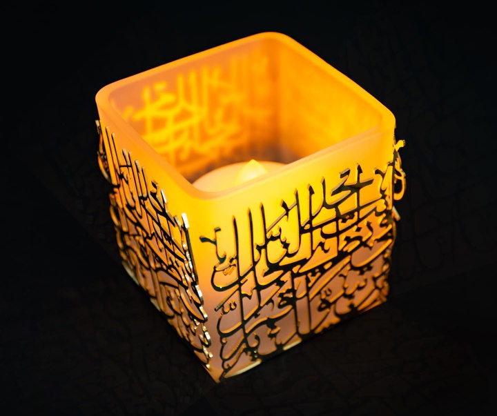 Gallery of Calligraphy & Sculpture by Omar Safa-Lebanon